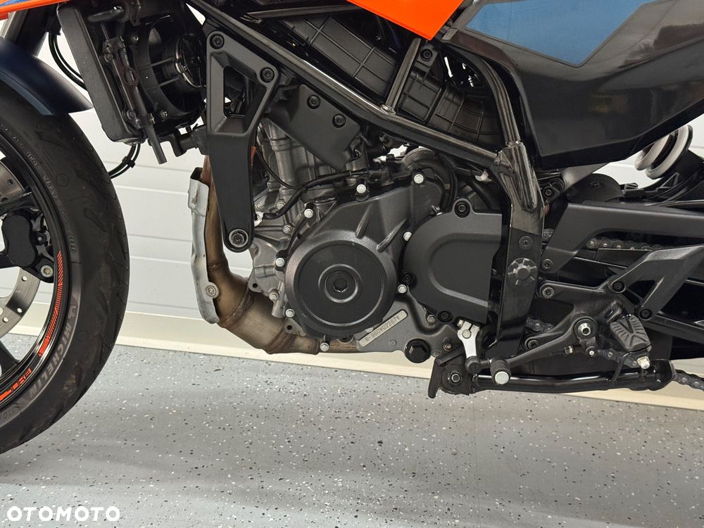 KTM Duke 125 - 25