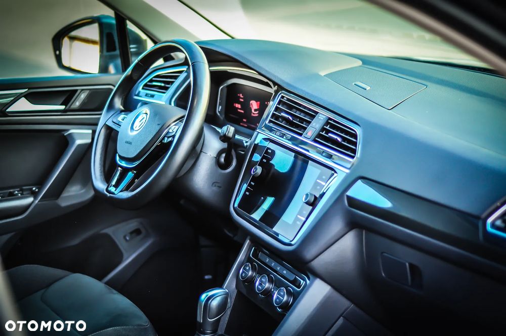 Volkswagen Tiguan - 29