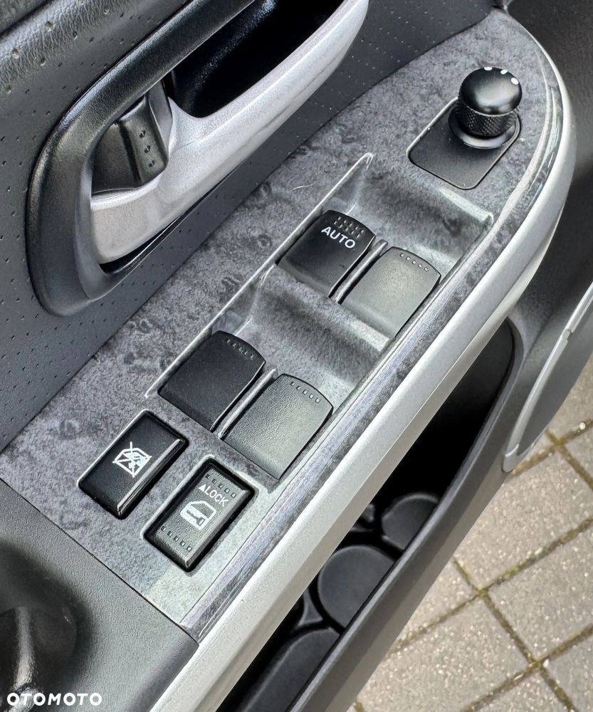 Suzuki Grand Vitara 2.4 Premium EU5 - 17