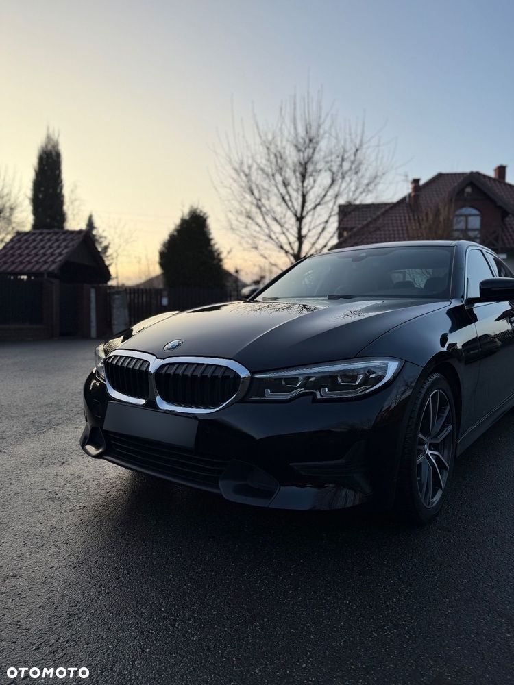 BMW Seria 3 330i Sport Line - 6