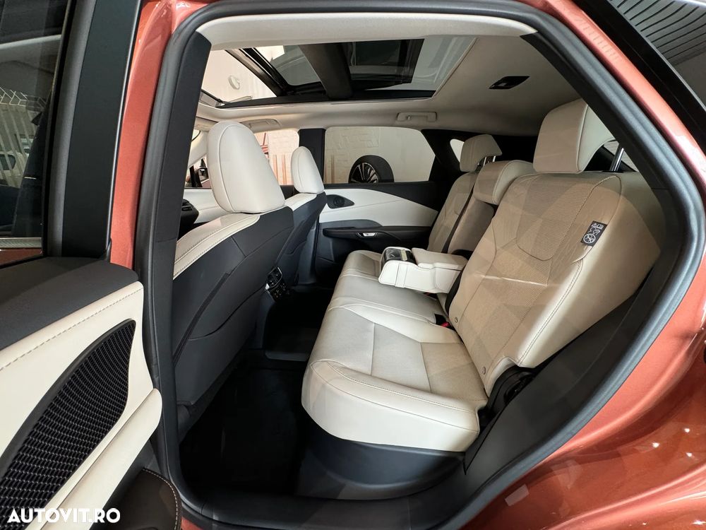 Lexus Seria RX 450h+ E-Four PHEV Executive - 27