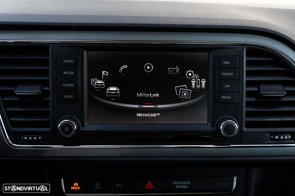 SEAT Leon 1.8 TSI S&S DSG FR - 21