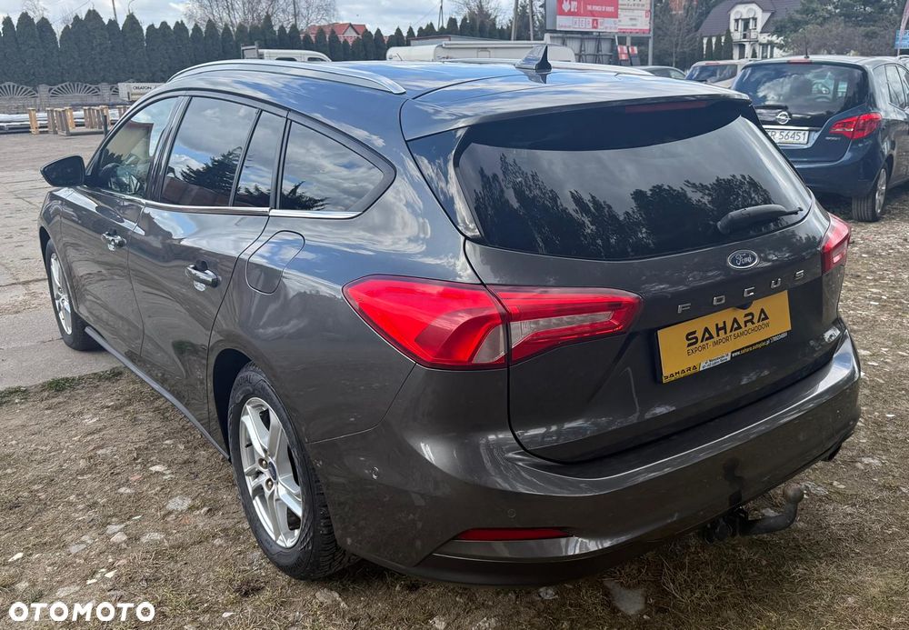Ford Focus - 8