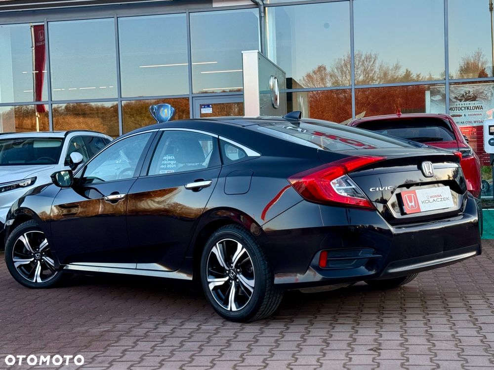 Honda Civic 1.5 T Executive - 3