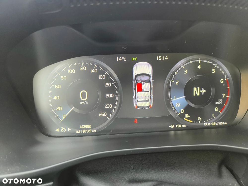 Volvo XC 40 T3 Momentum - 10