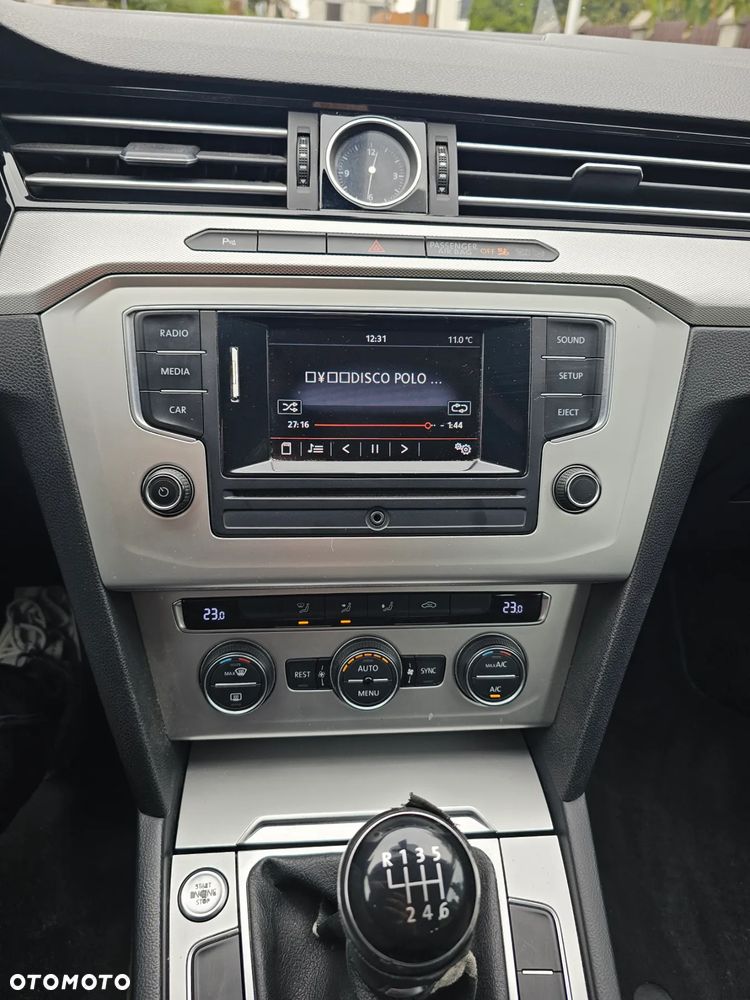 Volkswagen Passat 2.0 TDI BMT Comfortline - 6
