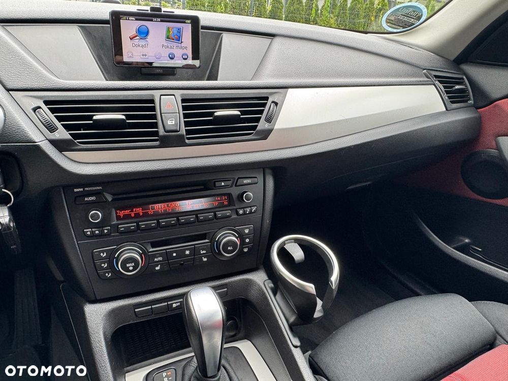 BMW X1 xDrive20d - 14