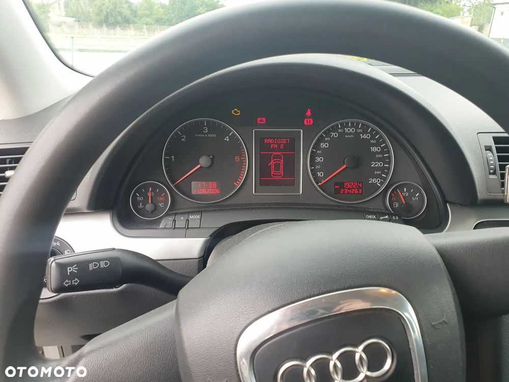 Audi A4 Avant 1.9 TDI DPF - 8