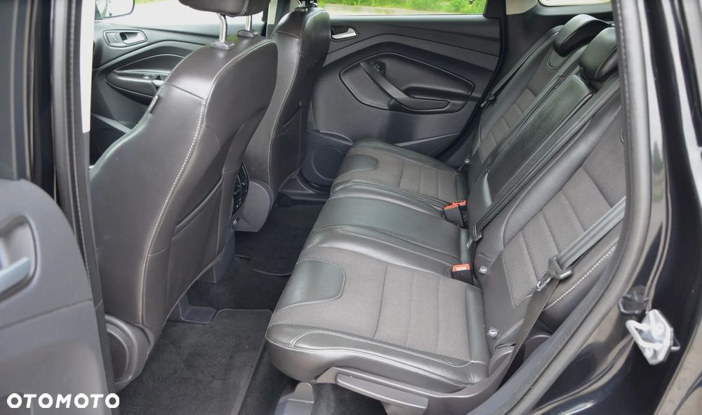 Ford Kuga - 25
