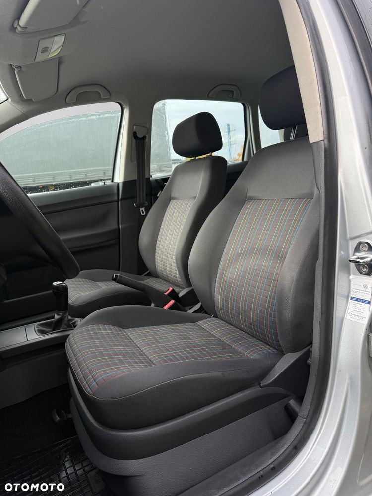 Volkswagen Polo 1.2 MATCH - 5
