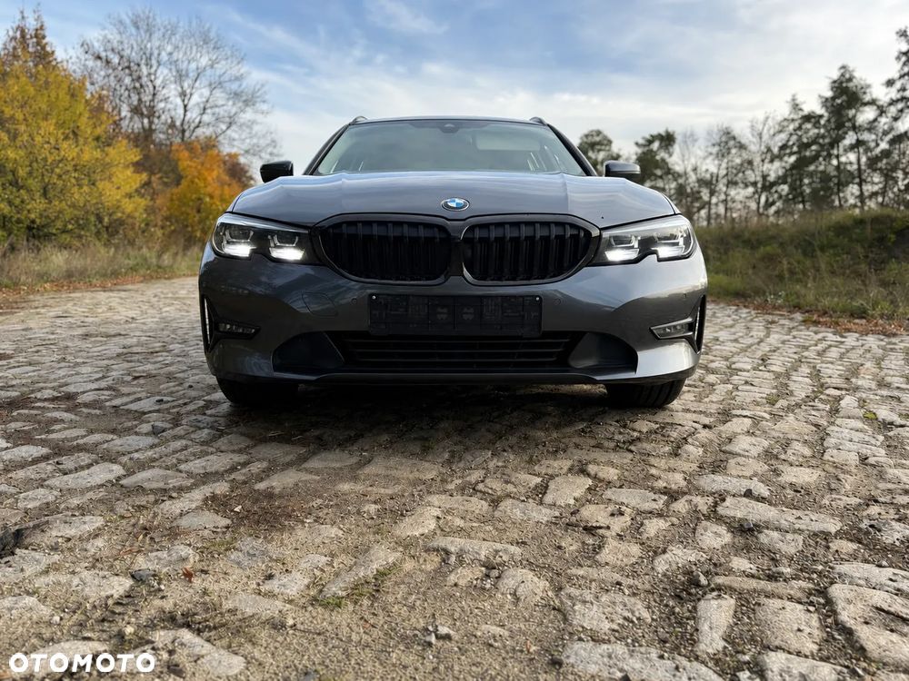 BMW Seria 3 320d - 22