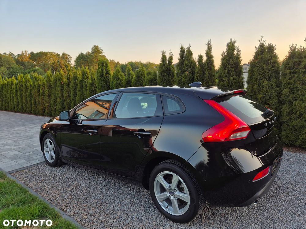 Volvo V40 T2 Kinetic - 17