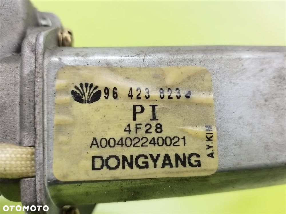 Silniczek wycieraczki tył Chevrolet Aveo I 2003-2007R DONGYANG 5 DRZWI - 6