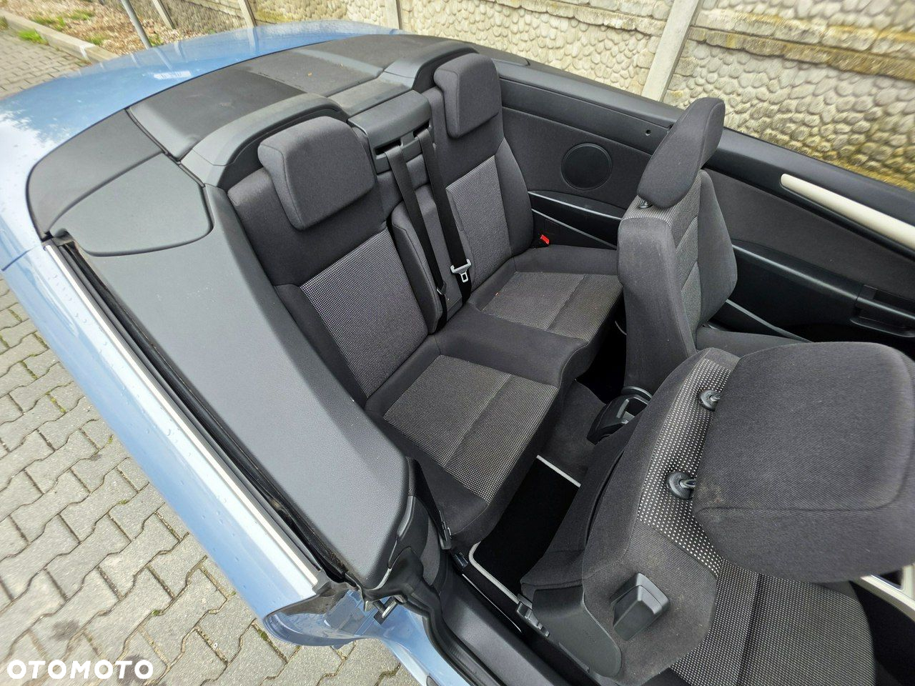 Opel Astra TwinTop 1.6 Enjoy - 19