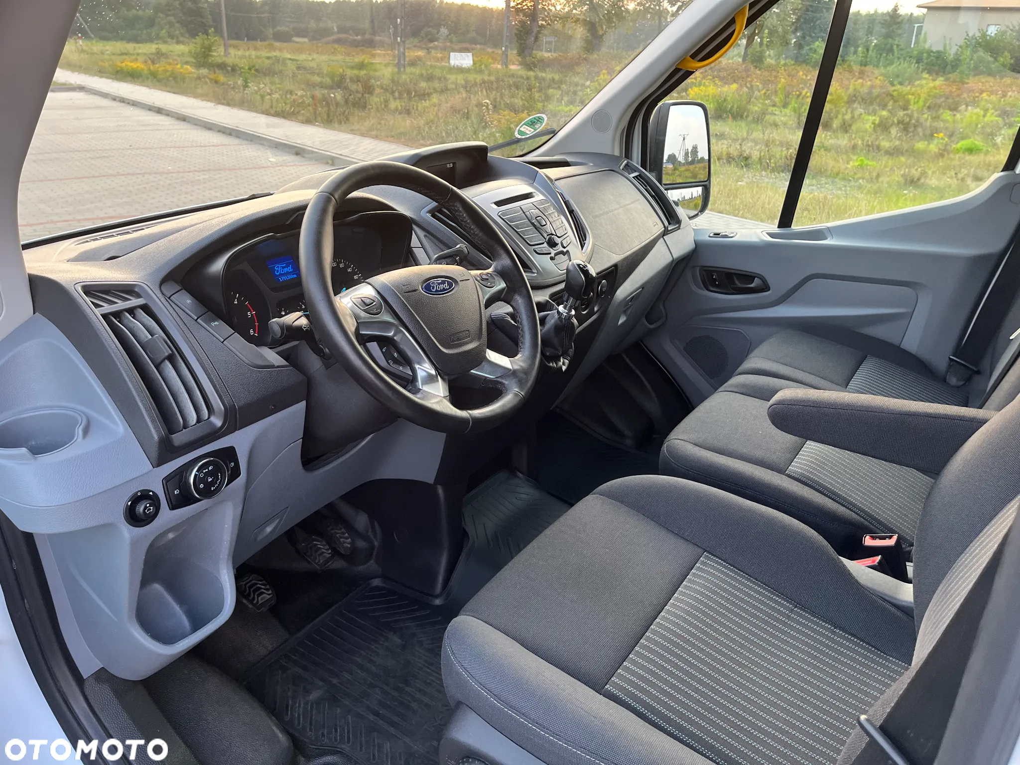 Ford Transit 330 L2H2 VA MH Trend - 14