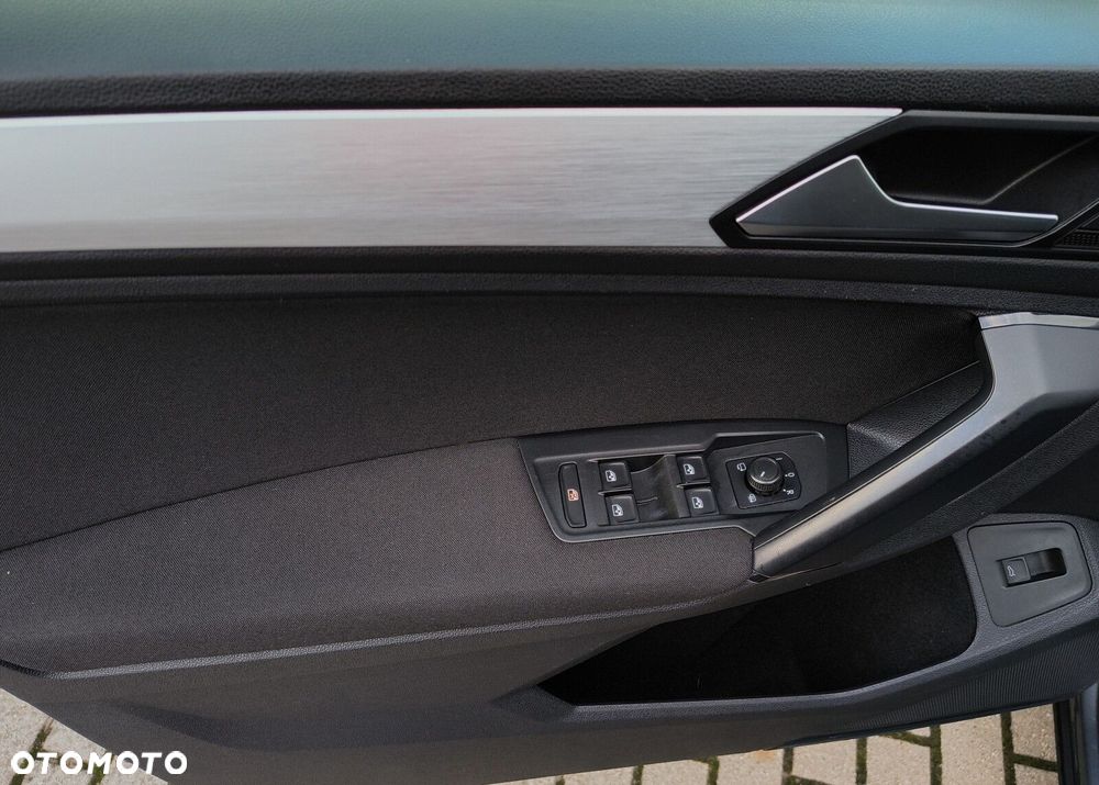 Volkswagen Tiguan - 22