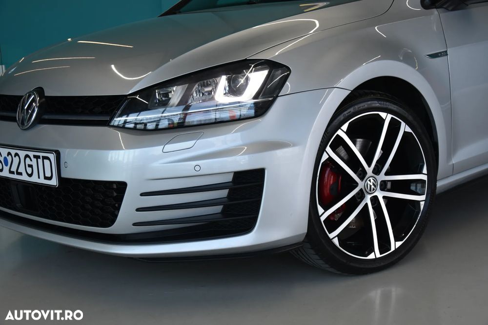 Volkswagen Golf GTD (BlueMotion Technology) DSG - 17