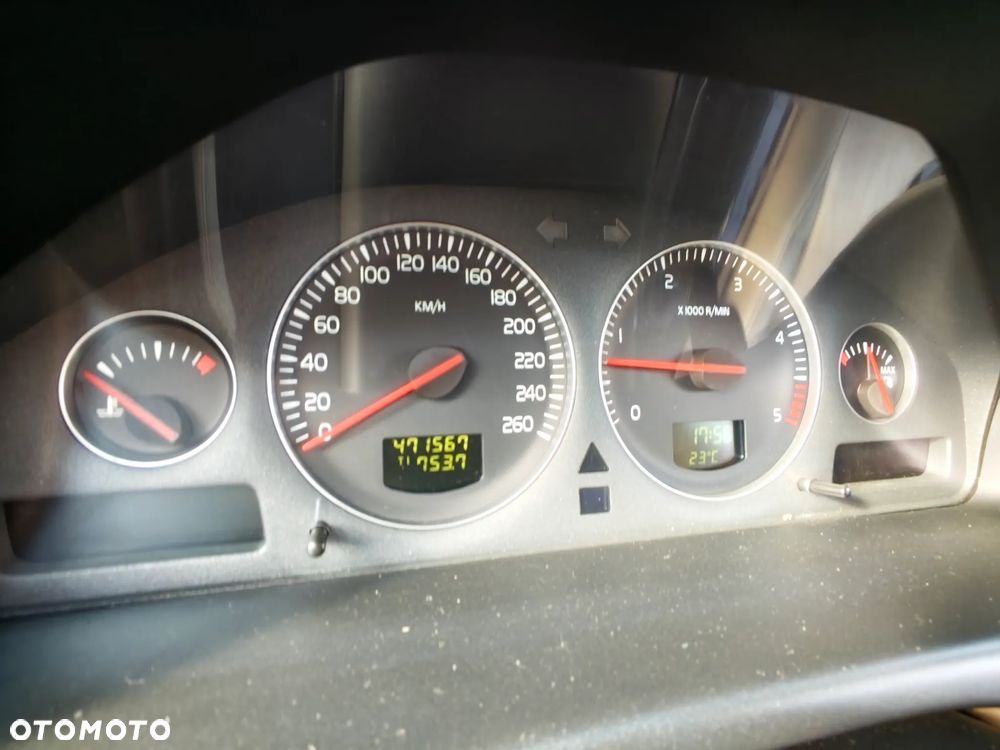 Volvo S60 2.4D5 Summum - 32