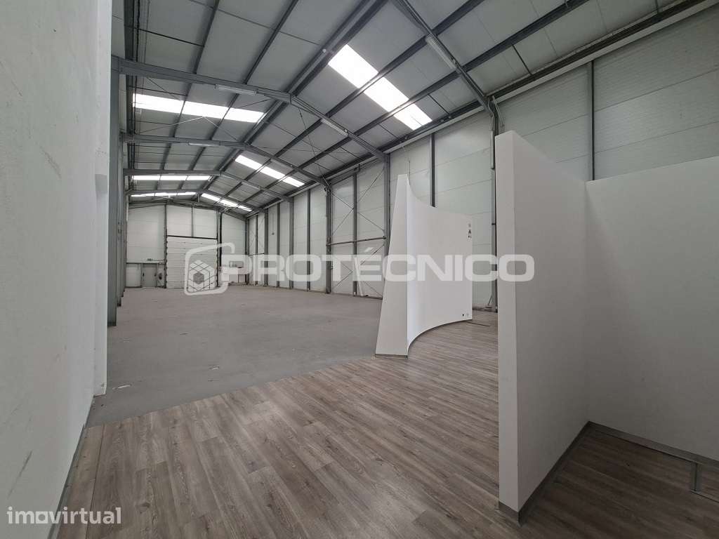 Armazém para arrendamento | 660 m² | Aveiro - Grande imagem: 4/25