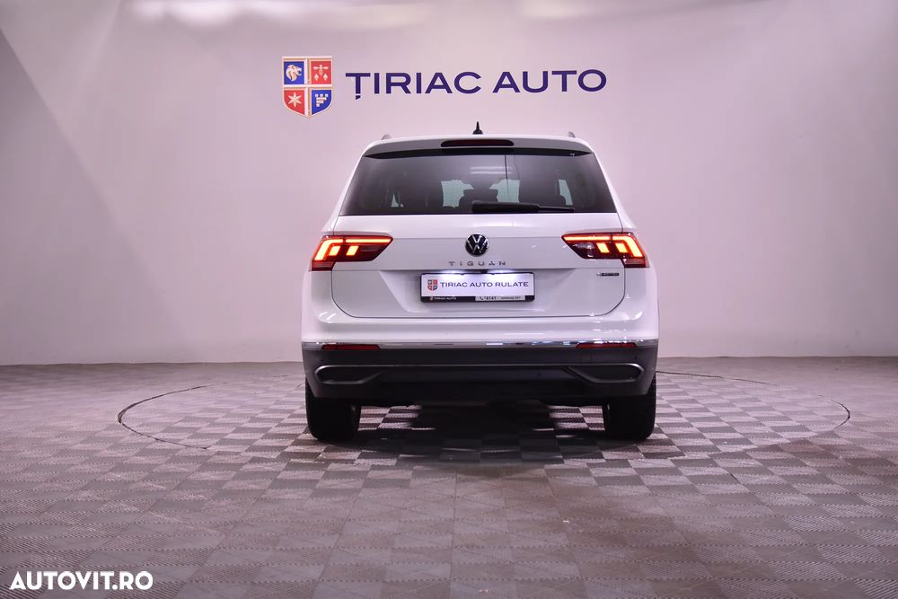 Volkswagen Tiguan - 5