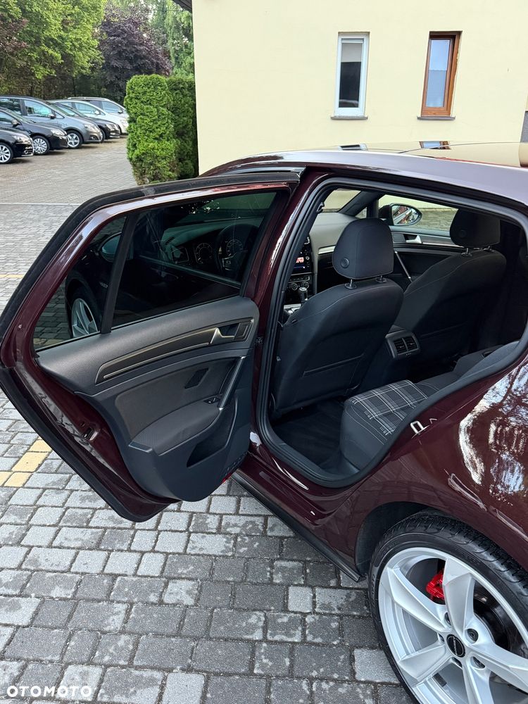 Volkswagen Golf GTD (BlueMotion Technology) - 14