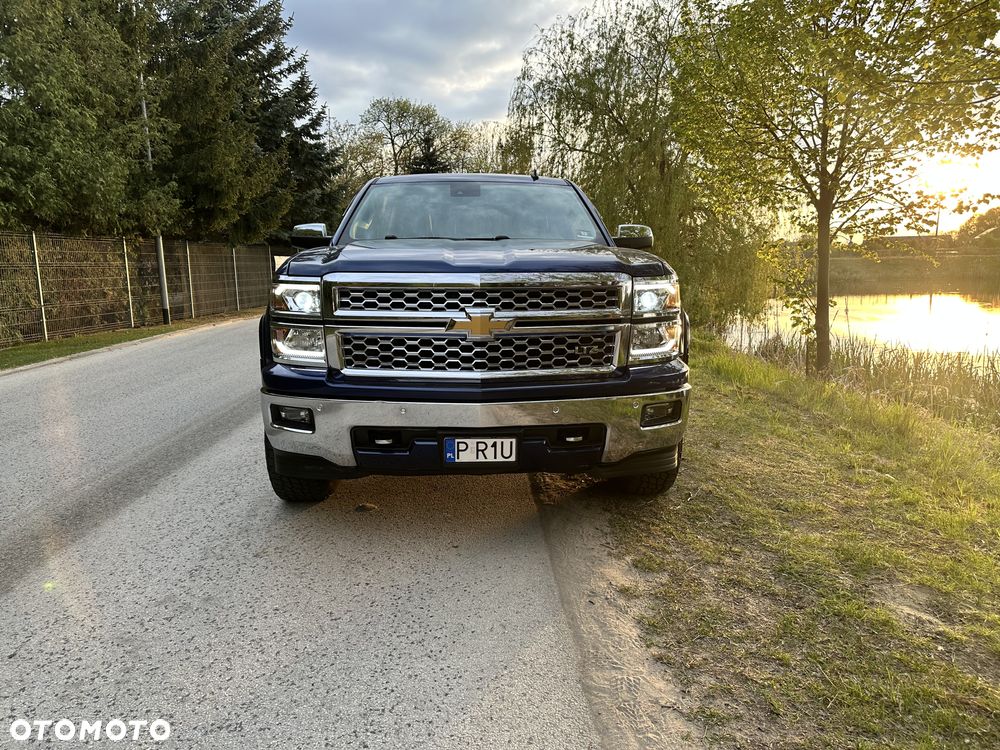 Chevrolet Silverado - 4