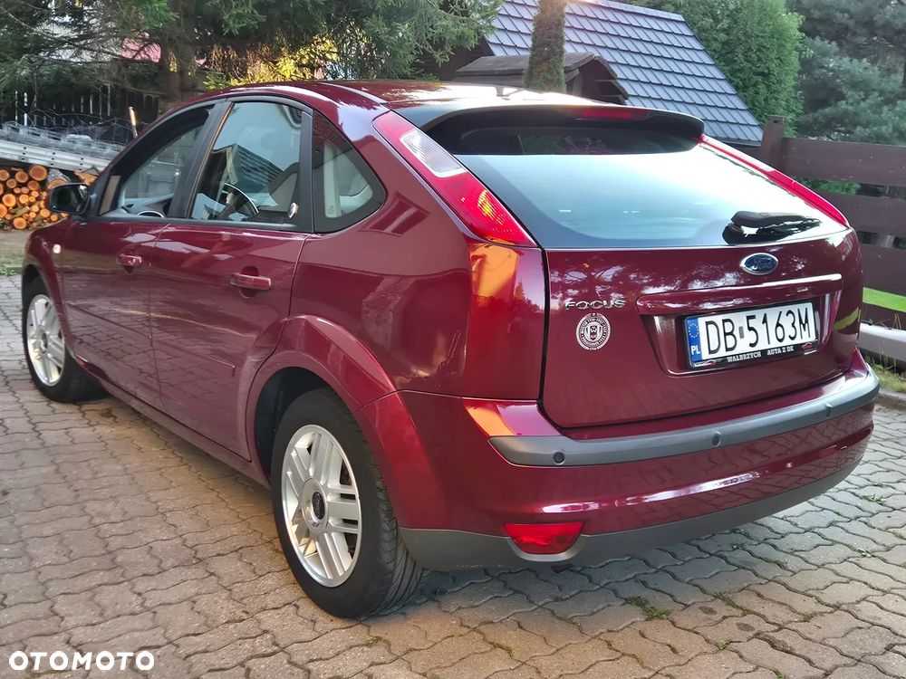 Ford Focus 1.6 16V Ghia - 7