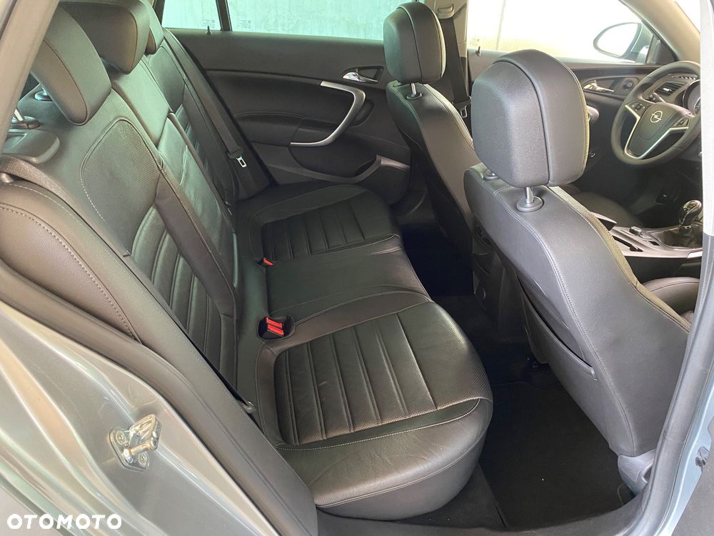 Opel Insignia - 14