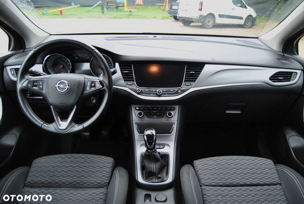 Opel Astra 1.4 Turbo Start/Stop Dynamic - 9