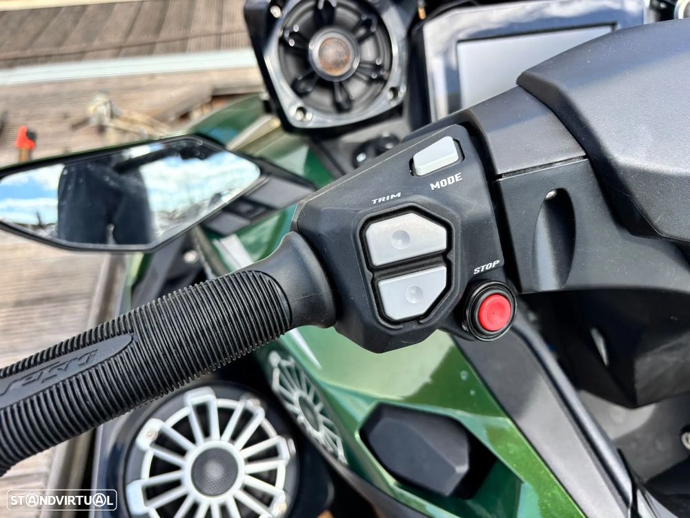 Kawasaki Ultra 310LX - 16