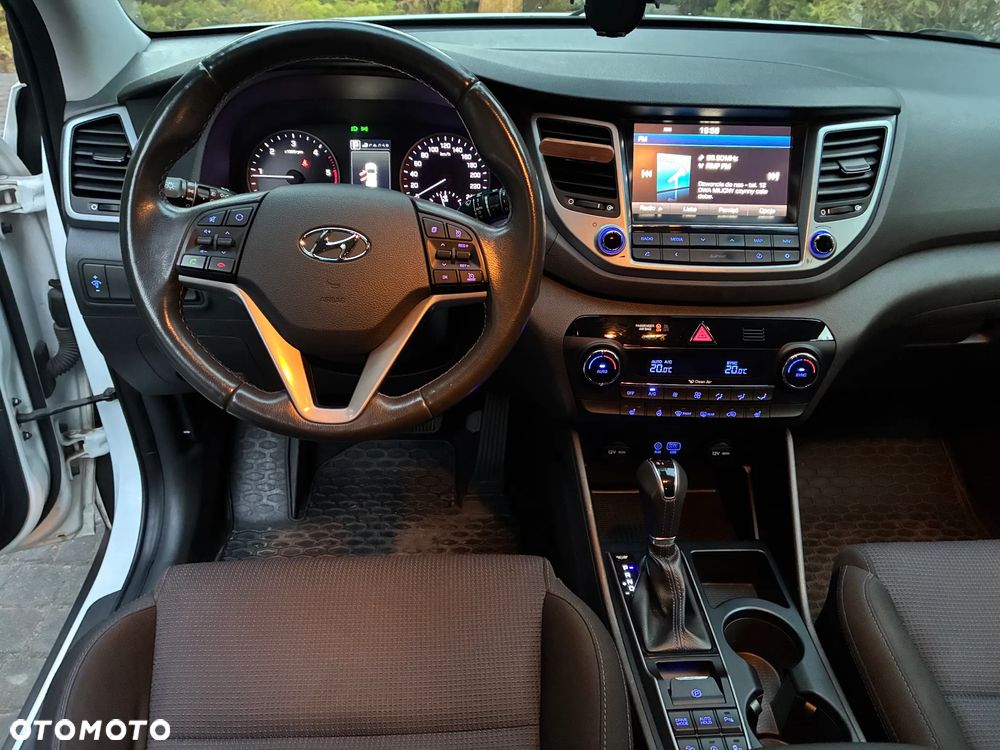 Hyundai Tucson blue 1.7 CRDi 2WD DCT Advantage - 11