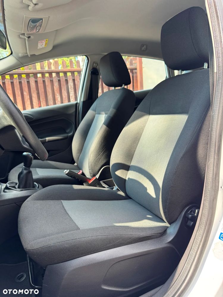 Ford Fiesta 1.25 Silver X (Ambiente) EU6 - 25