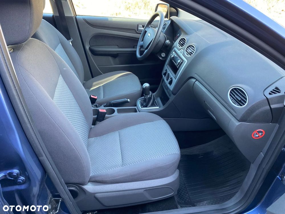 Ford Focus 1.4 16V Trend - 20