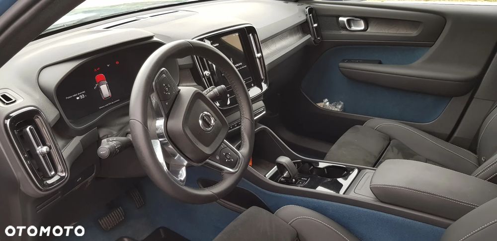 Volvo XC 40 Recharge 82 kWh Single M Extended Range RWD Core - 4