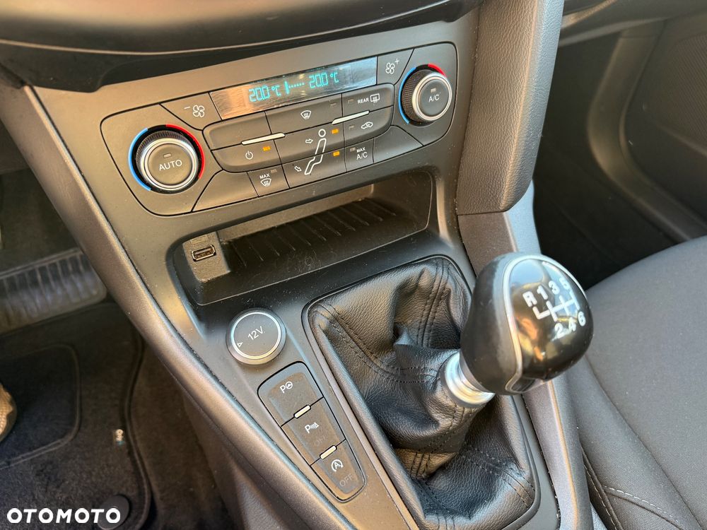Ford Focus 1.5 TDCi DPF Start-Stopp-System Business - 26