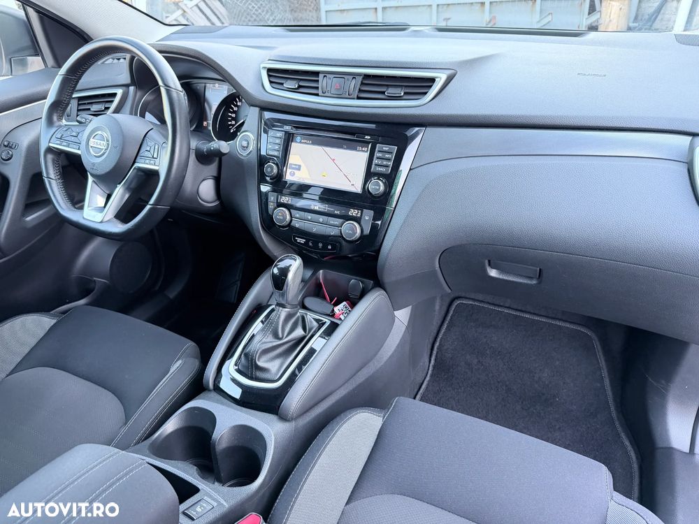 Nissan Qashqai 1.6 DCI Xtronic N-Connecta - 6