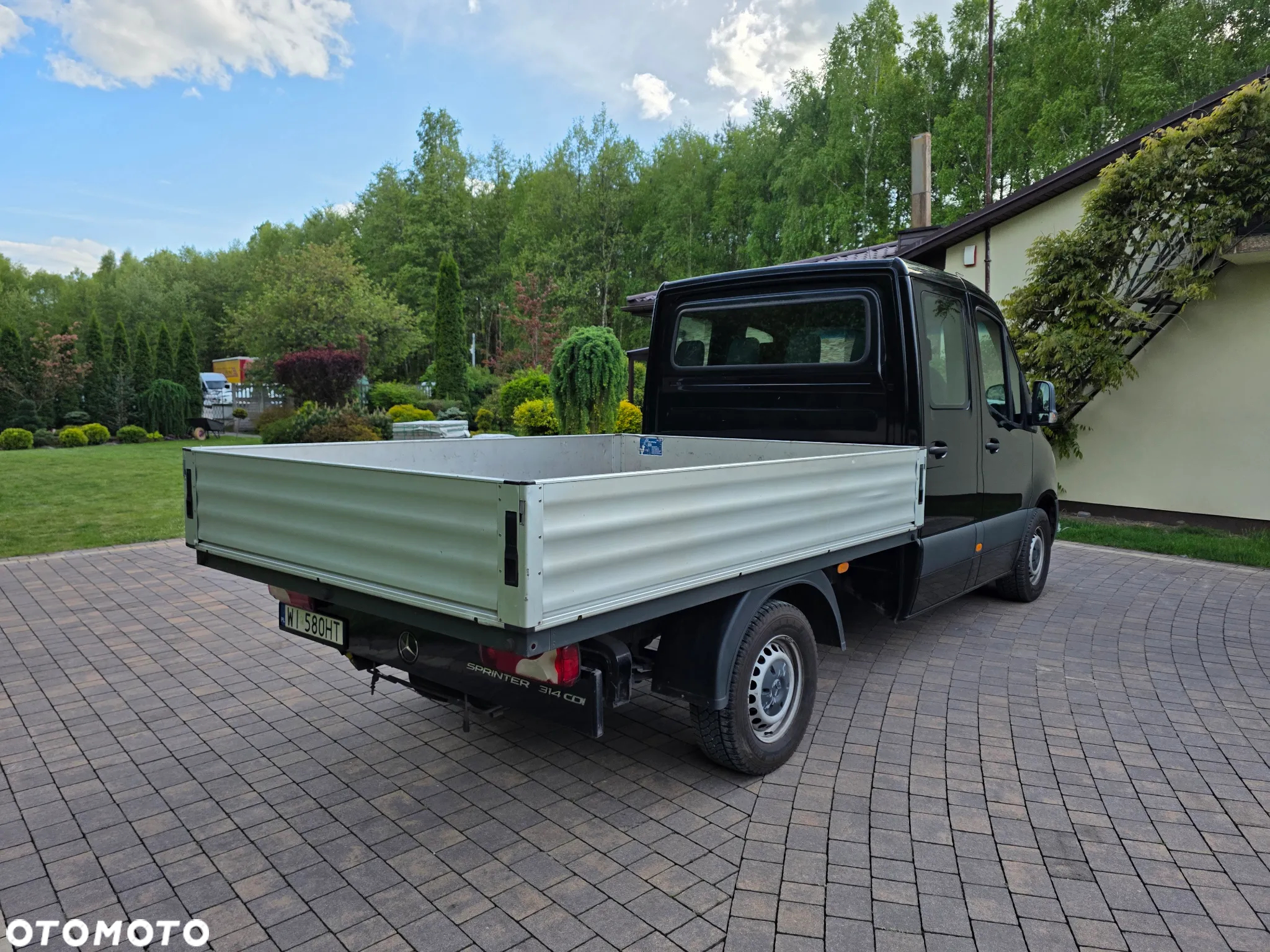 Mercedes-Benz Sprinter - 4