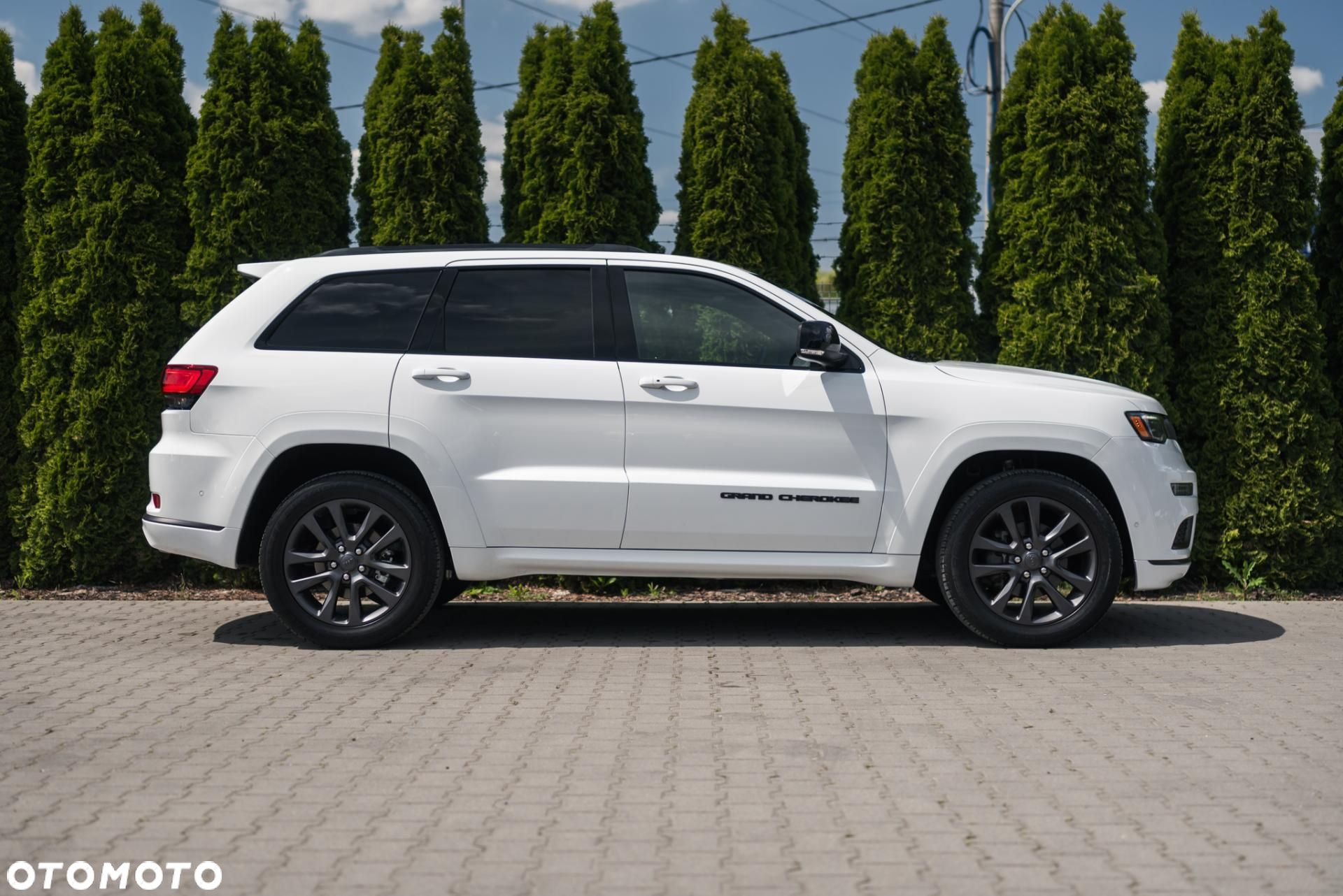 Jeep Grand Cherokee - 8