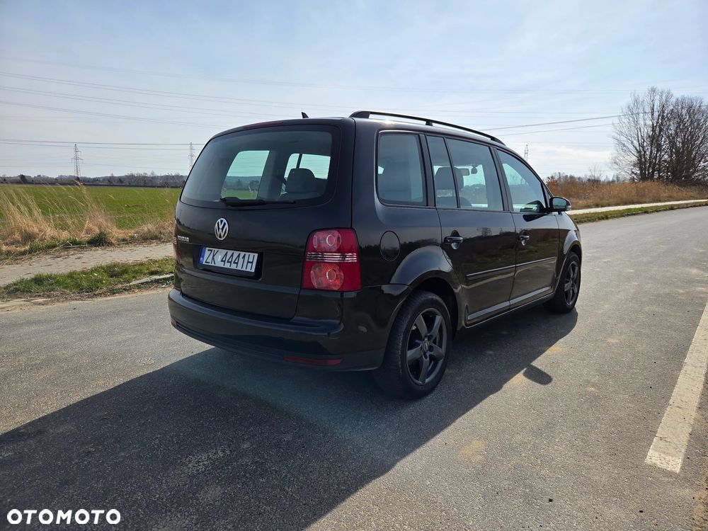 Volkswagen Touran 1.6 Trendline - 5