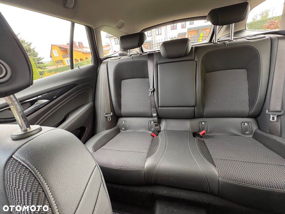 Opel Insignia 1.6 CDTI Exclusive S&S - 18