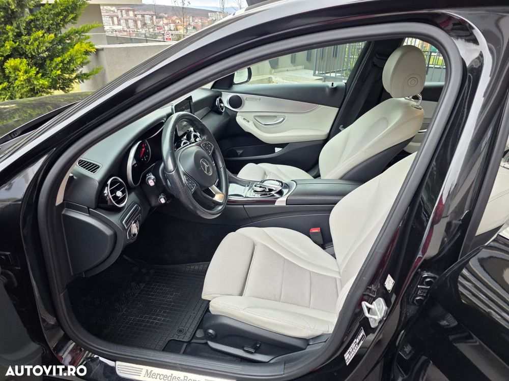 Mercedes-Benz C 220 d 4M T-Modell Aut - 4