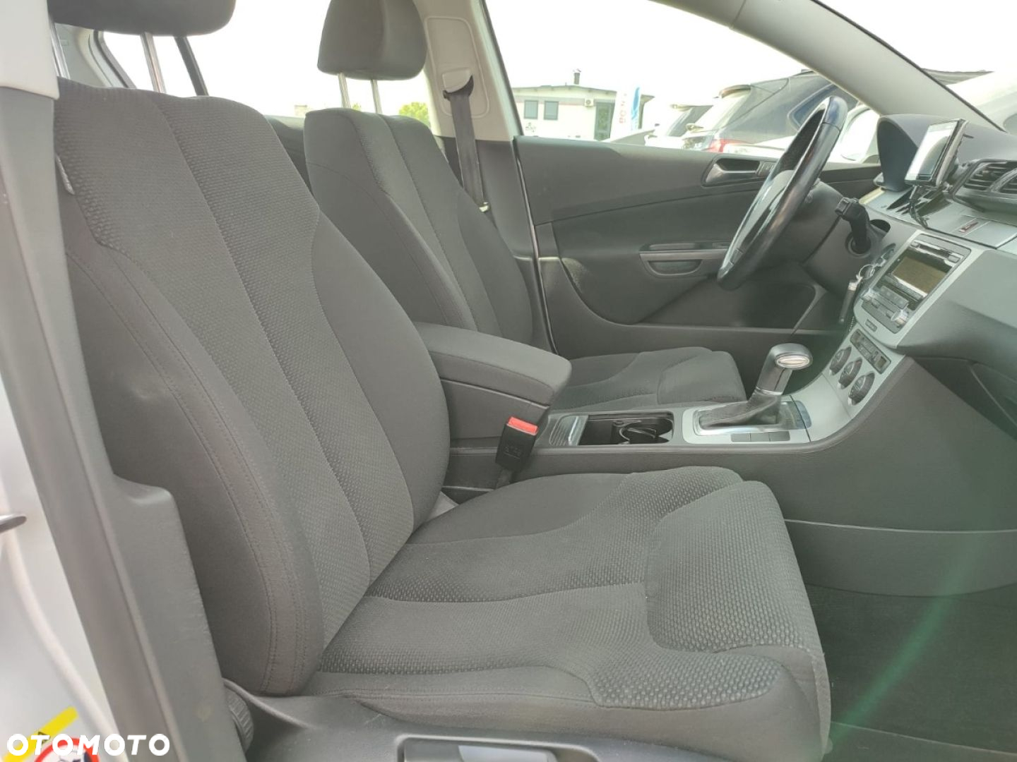 Volkswagen Passat - 13