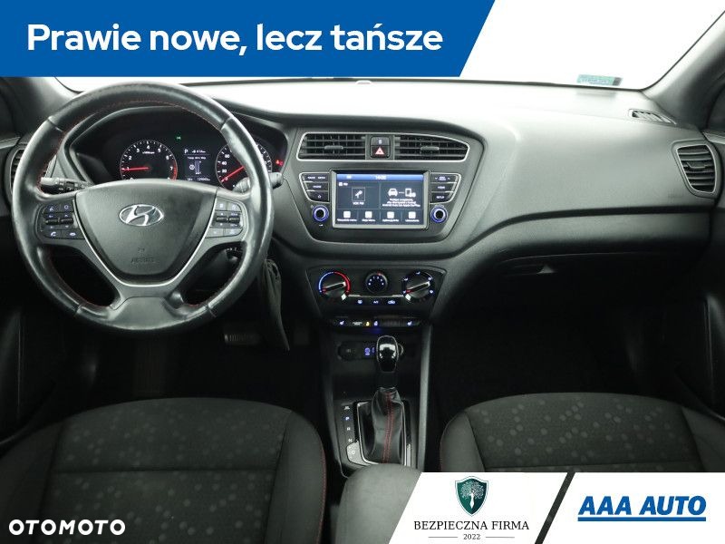 Hyundai i20 - 12