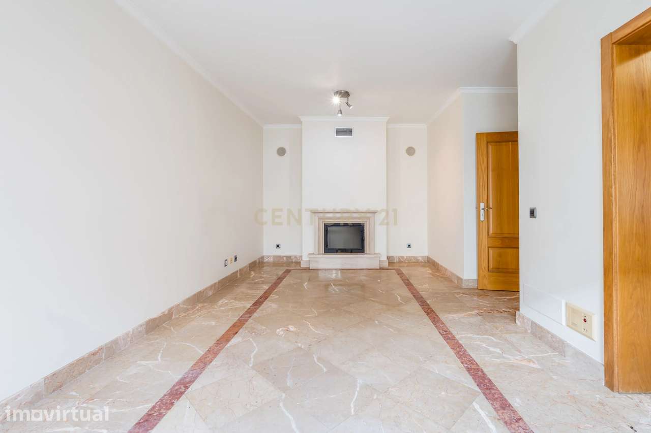 Apartamento T2 com Garagem e Arrecadação | Guia, Albufeira - Grande imagem: 5/21
