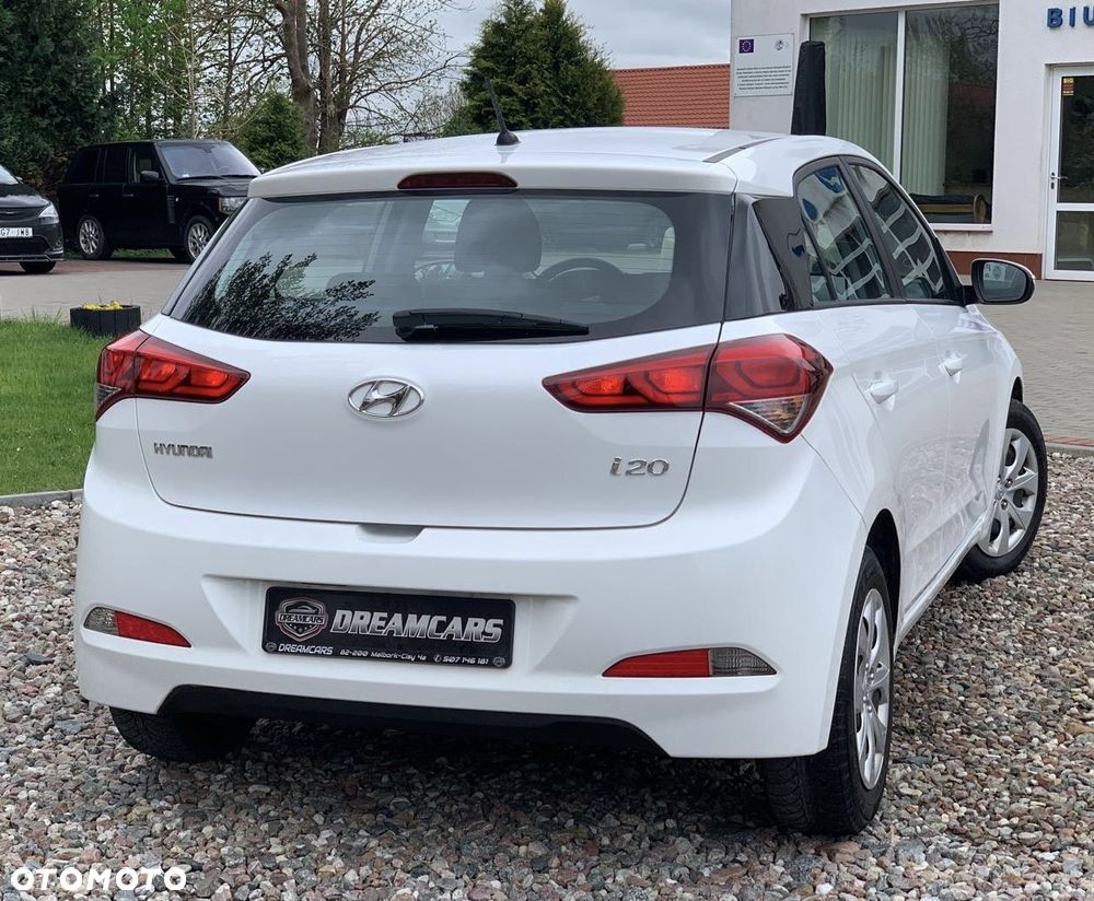 Hyundai i20 - 12