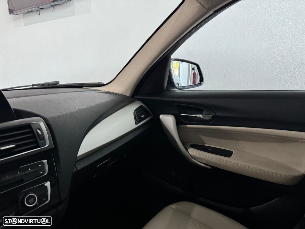 BMW 116 d Pack M - 20