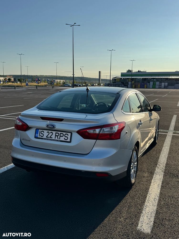Ford Focus 1.6 TDCi DPF Titanium - 5