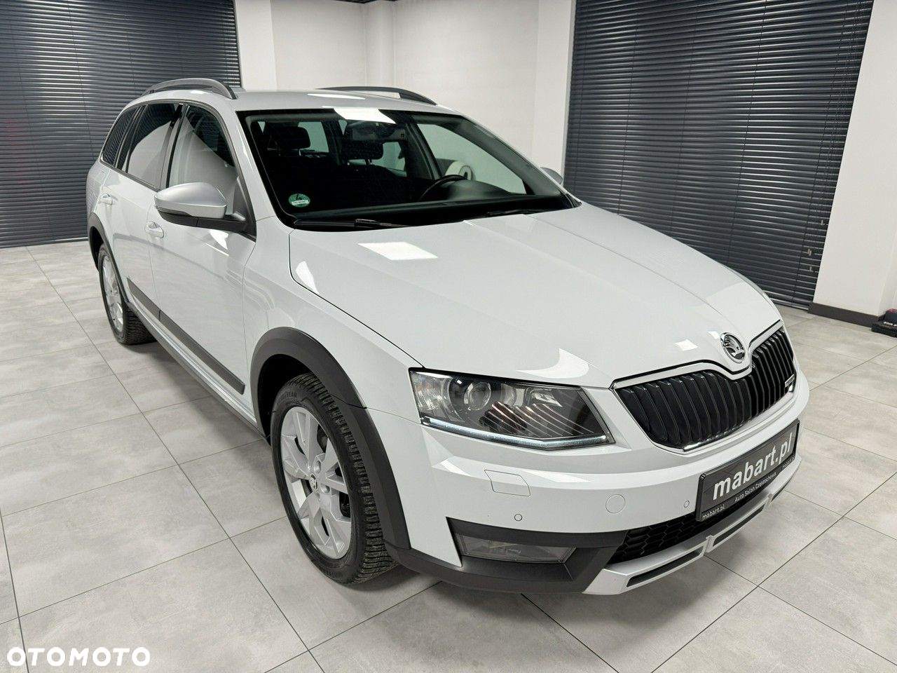 Skoda Octavia Combi 2.0 TDI 4x4 DSG Scout - 7