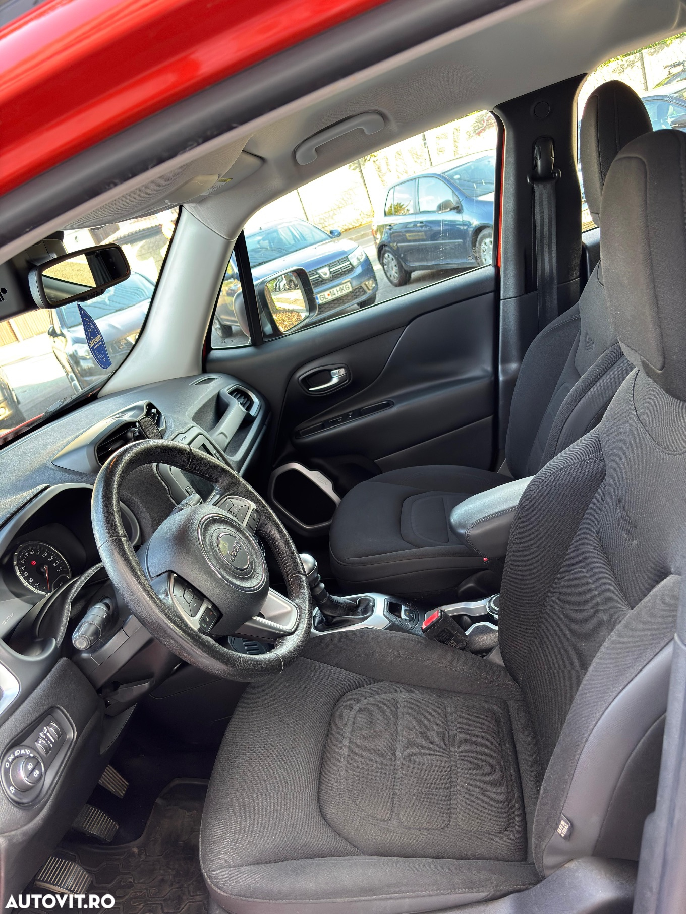 Jeep Renegade 1.6 E-TorQ 4x2 Sport - 9