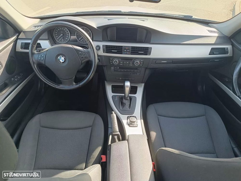 BMW 320 - 18